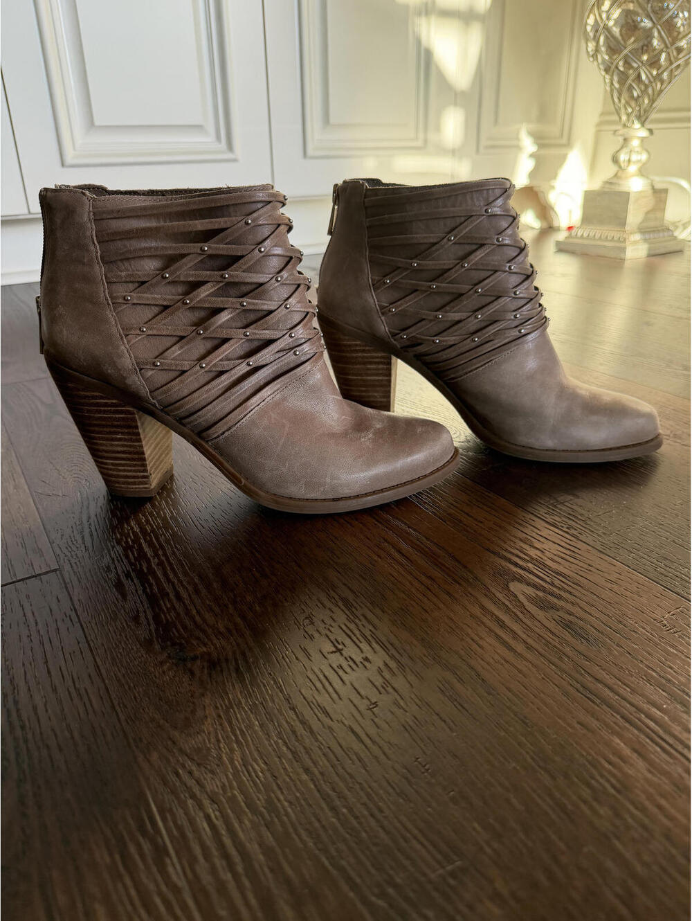 Jessica Simpson| Women's Brown Leather Ankle Boots | Size 8 | 1109